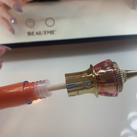 Jeffree star The Gloss - Picture 2 of 2